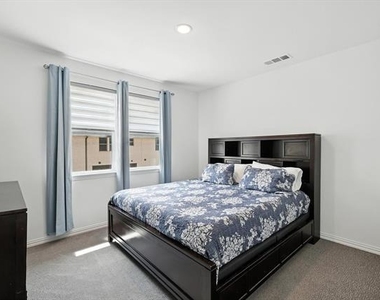 3709 Island Vista Drive - Photo Thumbnail 14