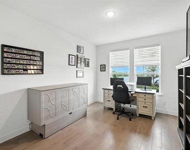 3709 Island Vista Drive - Photo Thumbnail 19