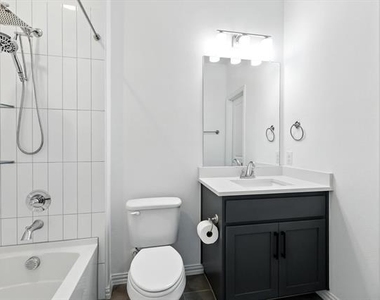 3709 Island Vista Drive - Photo Thumbnail 16