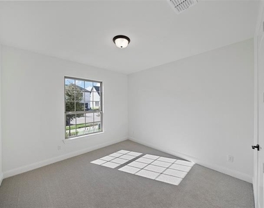 4280 Mill Pond Drive - Photo Thumbnail 5
