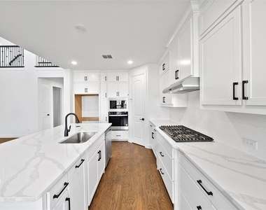4280 Mill Pond Drive - Photo Thumbnail 10