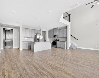 6428 Hermosa Drive - Photo Thumbnail 5