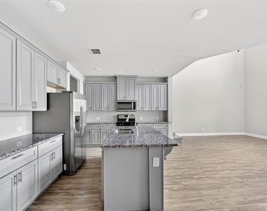 6428 Hermosa Drive - Photo Thumbnail 17