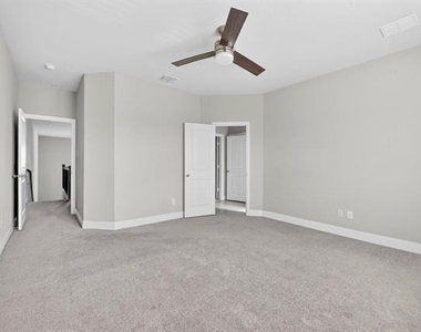 6428 Hermosa Drive - Photo Thumbnail 29