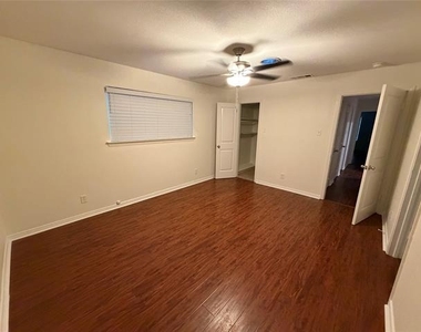 519 Heyser Drive - Photo Thumbnail 4