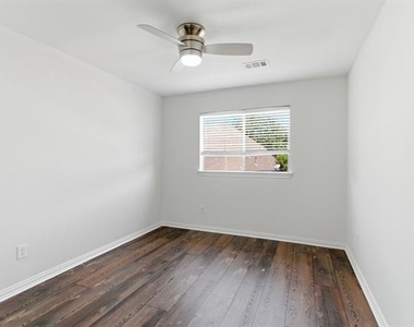 5308 Sandstone Lane - Photo Thumbnail 32