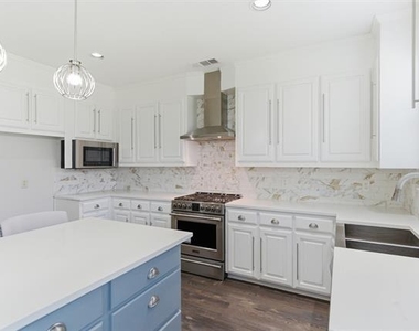5308 Sandstone Lane - Photo Thumbnail 16