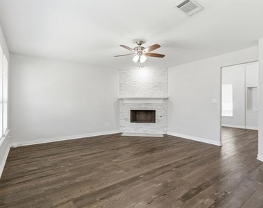 5308 Sandstone Lane - Photo Thumbnail 9