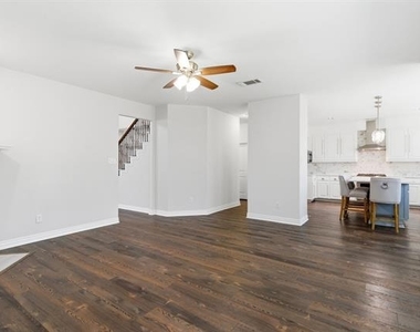 5308 Sandstone Lane - Photo Thumbnail 10