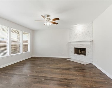 5308 Sandstone Lane - Photo Thumbnail 8