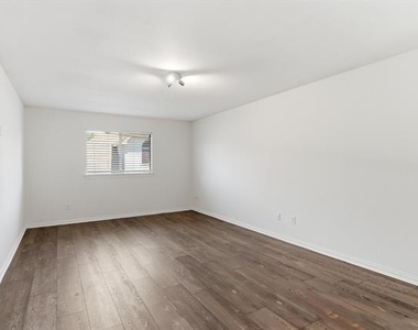 5308 Sandstone Lane - Photo Thumbnail 27