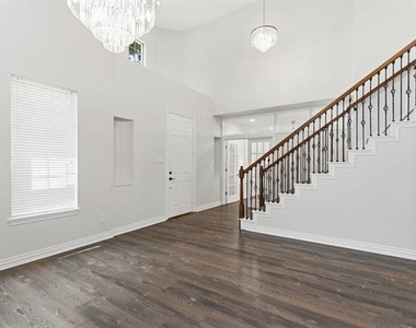 5308 Sandstone Lane - Photo Thumbnail 7