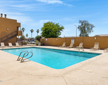 11640 N 51st Avenue - Photo Thumbnail 1