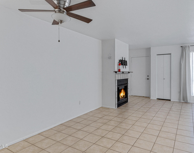 11640 N 51st Avenue - Photo Thumbnail 9