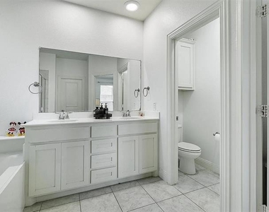 1520 Summit View Lane - Photo Thumbnail 17