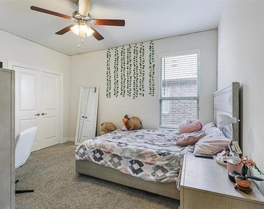 1520 Summit View Lane - Photo Thumbnail 21