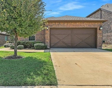 1520 Summit View Lane - Photo Thumbnail 1