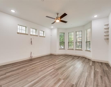 6100 Silverado Trail - Photo Thumbnail 4