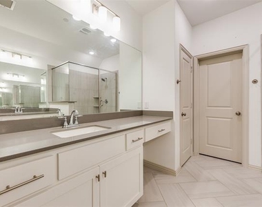6100 Silverado Trail - Photo Thumbnail 10