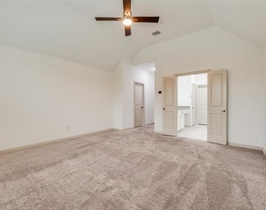 6100 Silverado Trail - Photo Thumbnail 9