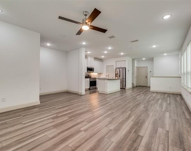 6100 Silverado Trail - Photo Thumbnail 5