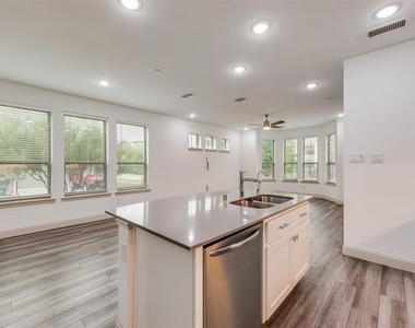 6100 Silverado Trail - Photo Thumbnail 7