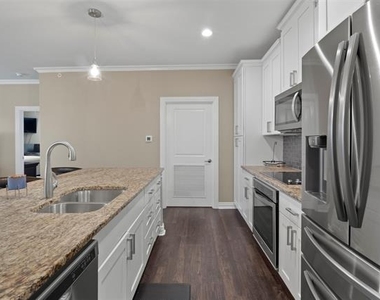 2500 King Arthur Boulevard - Photo Thumbnail 6