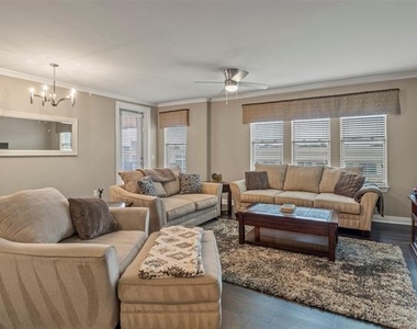 2500 King Arthur Boulevard - Photo Thumbnail 5