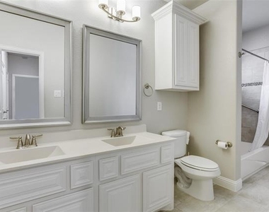 3901 Bentley Drive - Photo Thumbnail 23