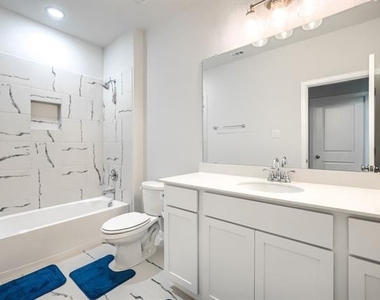 1309 Buttercup Road - Photo Thumbnail 5