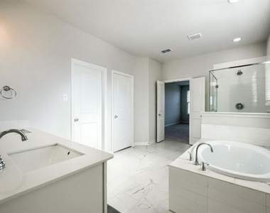 1309 Buttercup Road - Photo Thumbnail 24