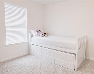 1404 Citrus Drive - Photo Thumbnail 12
