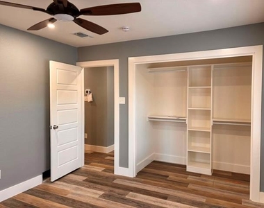 4117 S Marsalis Avenue - Photo Thumbnail 11