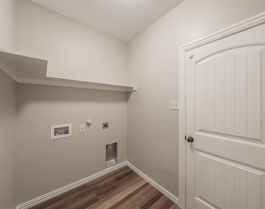 412 Hideaway Road - Photo Thumbnail 28
