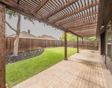 412 Hideaway Road - Photo Thumbnail 39