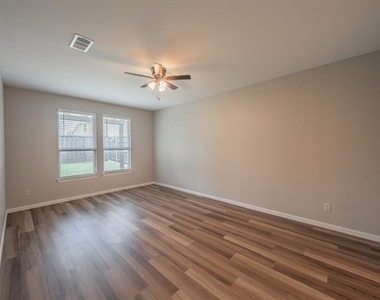 412 Hideaway Road - Photo Thumbnail 16
