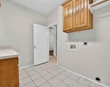 914 Dove Creek Trail - Photo Thumbnail 21