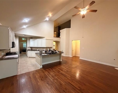 14112 Sparrow Hill Drive - Photo Thumbnail 6