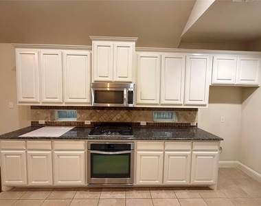 14112 Sparrow Hill Drive - Photo Thumbnail 9