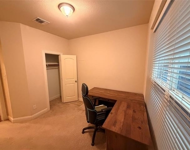14112 Sparrow Hill Drive - Photo Thumbnail 12