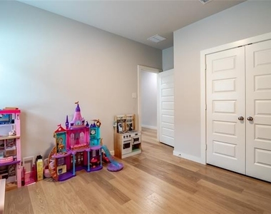 2122 Mossfield Lane - Photo Thumbnail 23