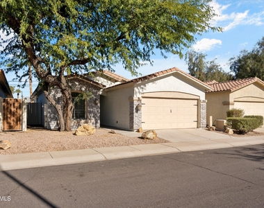 1084 E Susan Lane - Photo Thumbnail 24