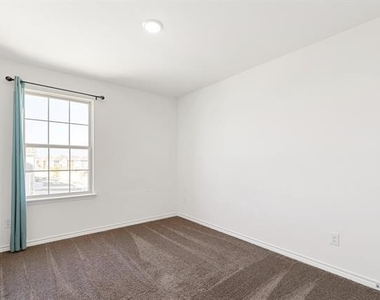 4208 Wood River Trail - Photo Thumbnail 19