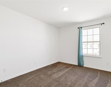 4208 Wood River Trail - Photo Thumbnail 17