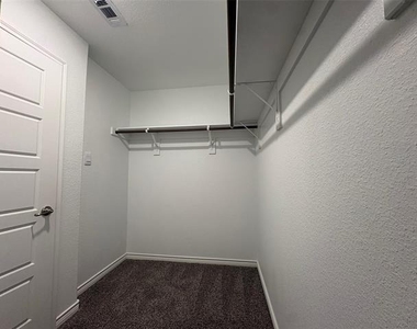 610 Union Drive - Photo Thumbnail 23