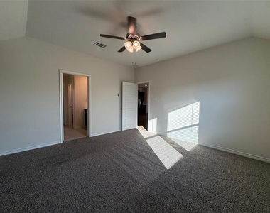 610 Union Drive - Photo Thumbnail 20