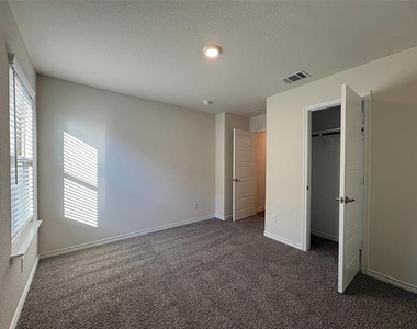 610 Union Drive - Photo Thumbnail 30