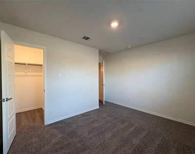 610 Union Drive - Photo Thumbnail 26