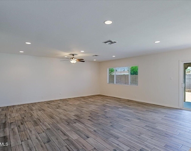 536 N Cheri Lynn Drive - Photo Thumbnail 5