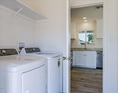536 N Cheri Lynn Drive - Photo Thumbnail 12